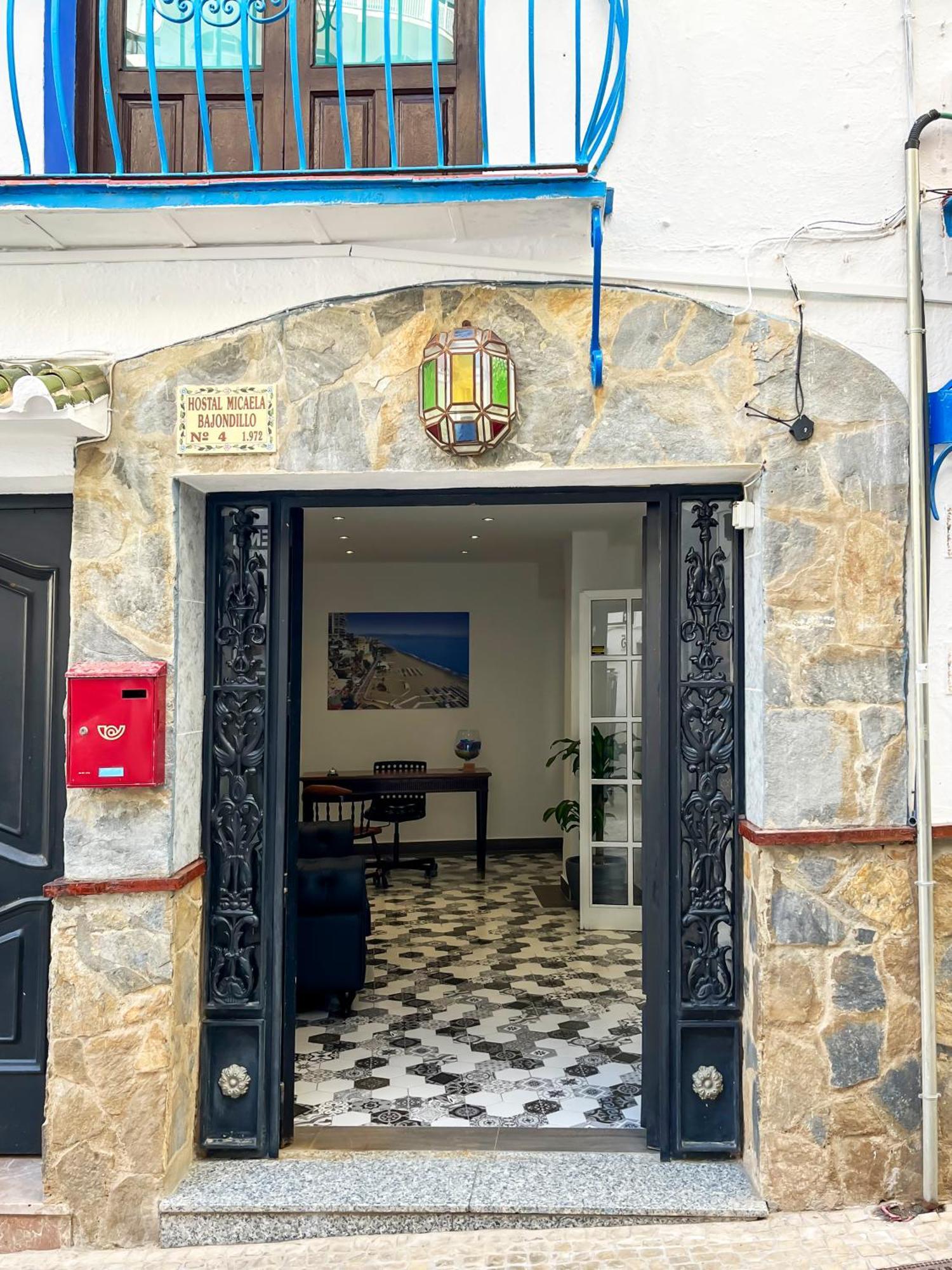 Micaela Charming Hostal Torremolinos Exterior foto